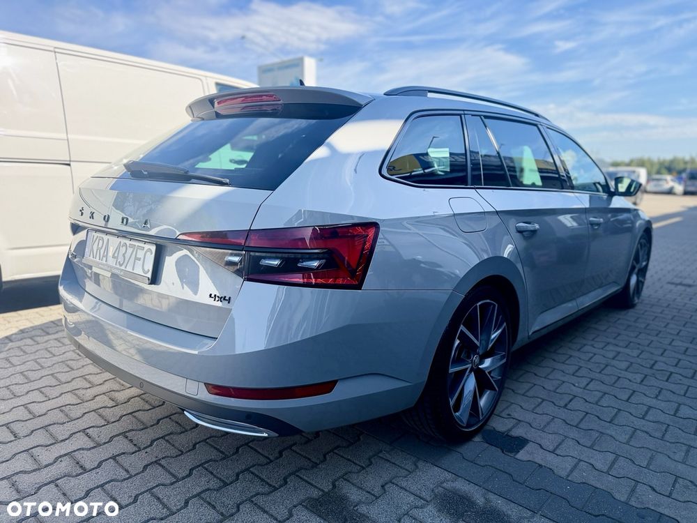 Skoda Superb 2.0 TDI 4x4 DSG Sportline - 5