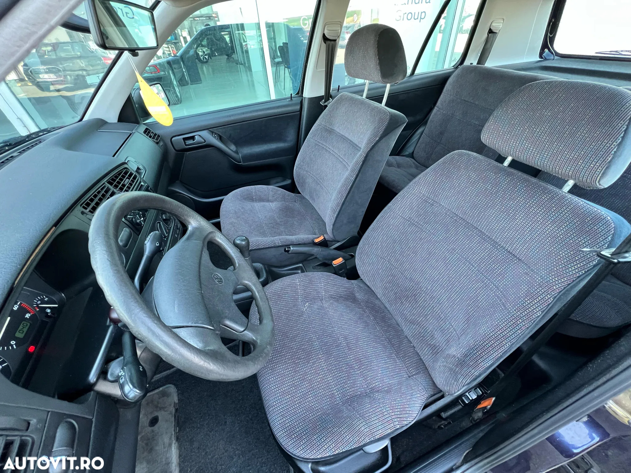 Volkswagen Golf - 15