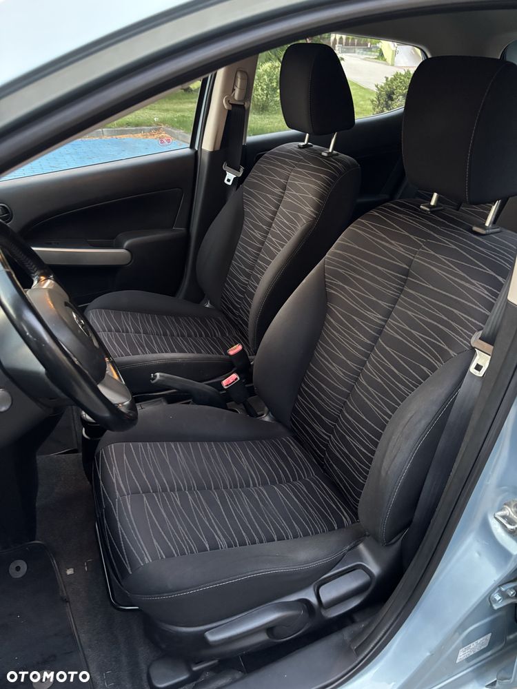 Mazda 2 - 4