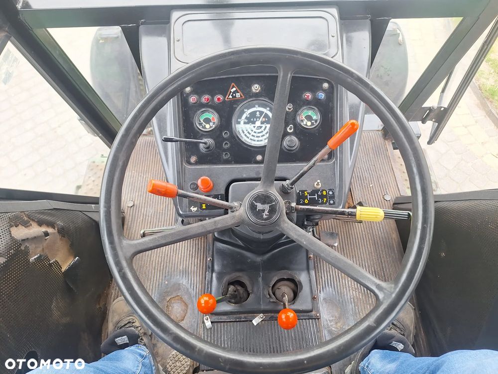 John Deere 2130 - 22