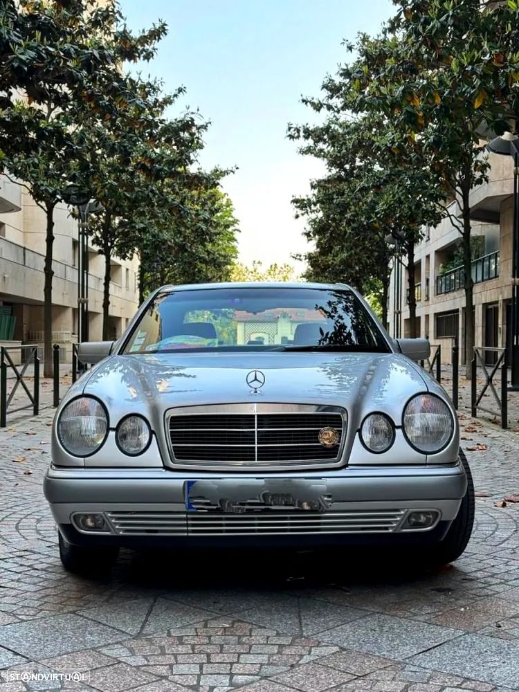 Mercedes-Benz E 220 - 3