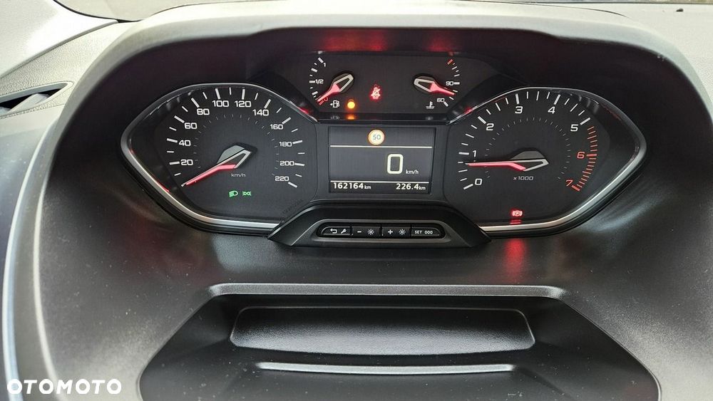 Peugeot Rifter 1.2 PureTech Active Pack S&S - 17