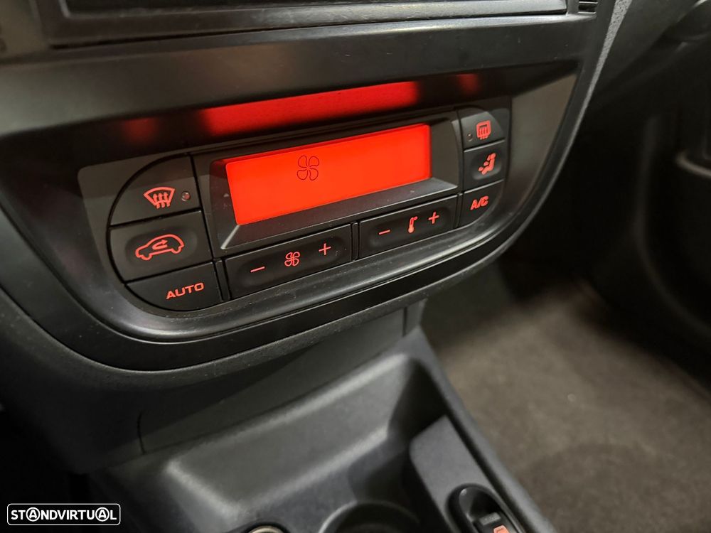 Citroën C2 1.4 HDi VTR - 26