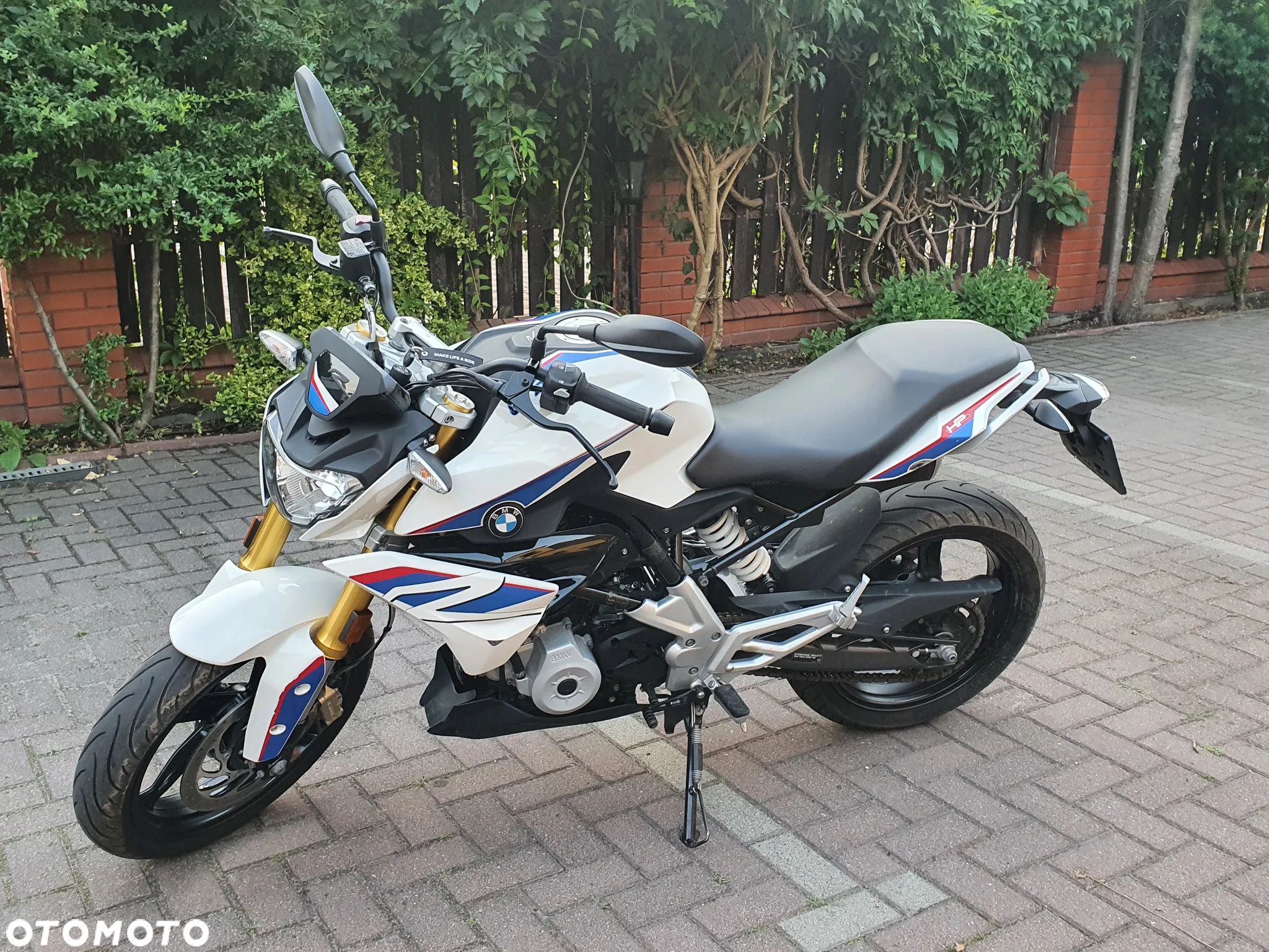 BMW G - 1