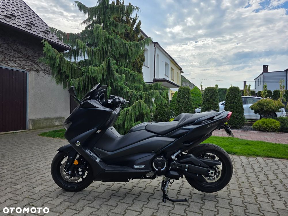 Yamaha Tmax - 8