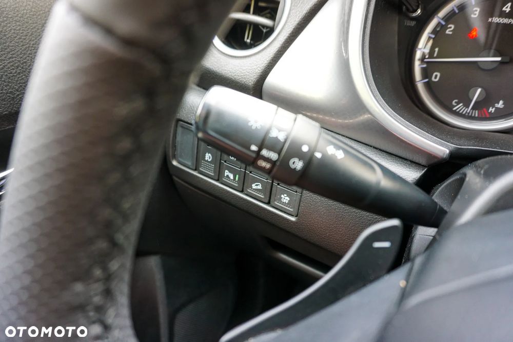 Suzuki Vitara 1.6 (4x4) Allgrip Automatik Comfort+ - 32