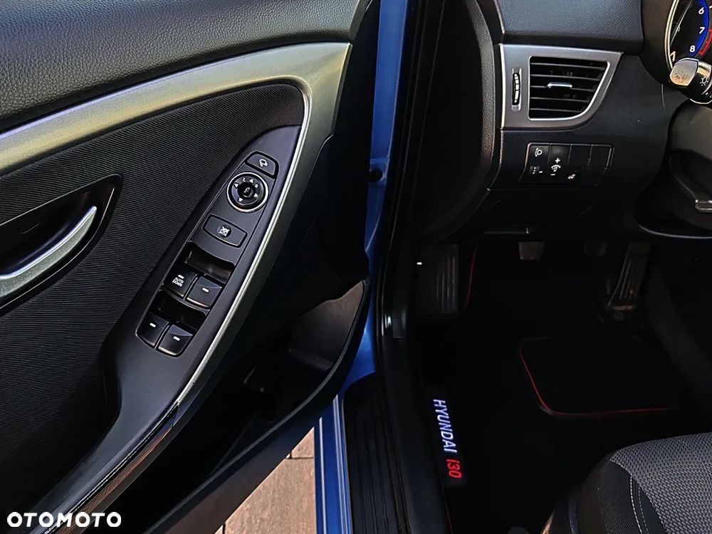 Hyundai i30 1.6 Style - 28