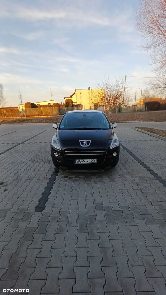 Peugeot 3008 2.0 HDi HYbrid4 - 11
