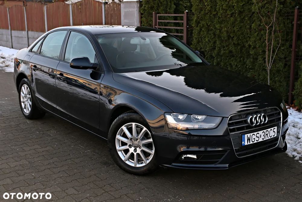 Audi A4 Limousine - 13