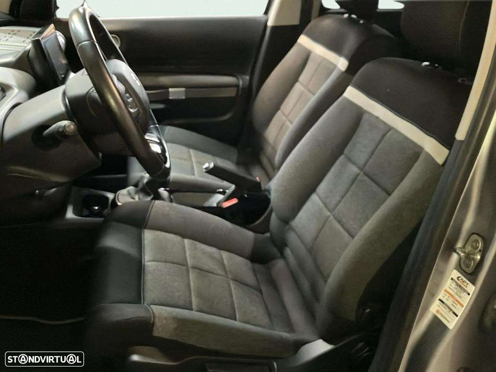 Citroën C4 Cactus 1.5 BlueHDi Shine Pack - 17