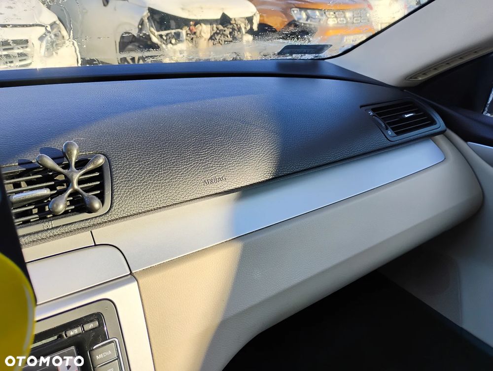 Volkswagen Passat CC 2.0 TSI DSG Exclusive - 17