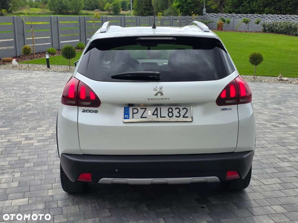 Peugeot 2008 - 32