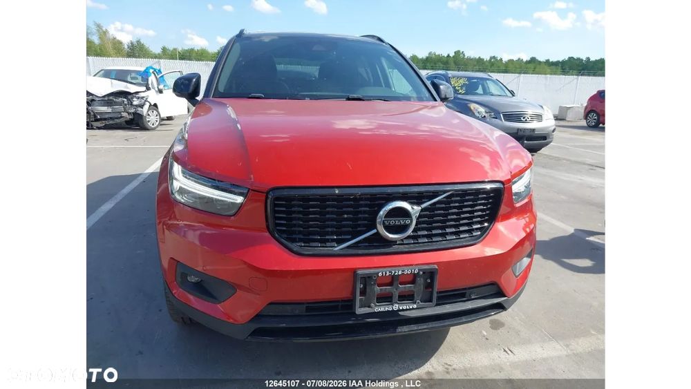 Volvo XC 40 T5 AWD R-Design - 2