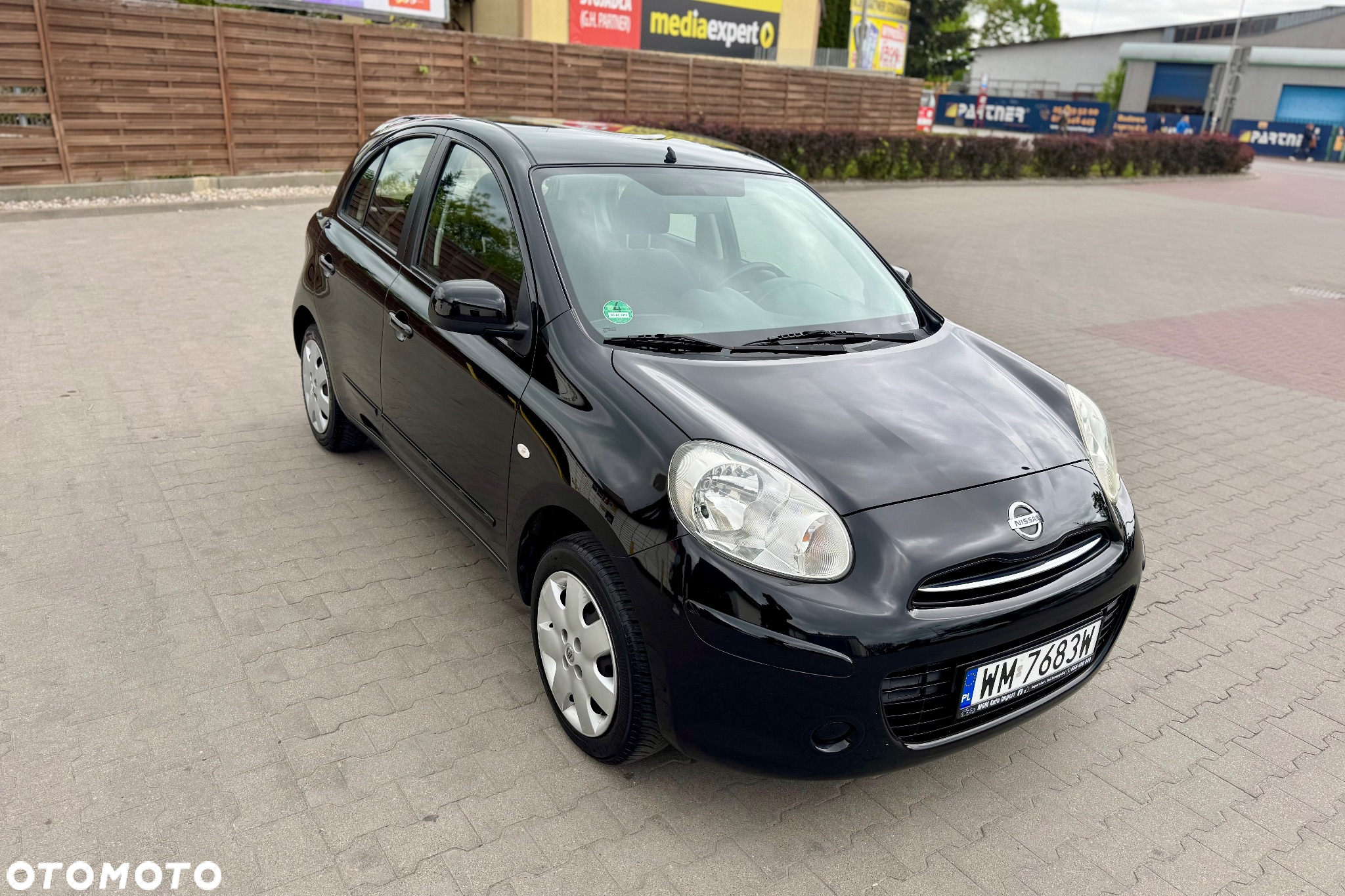 Nissan Micra - 10