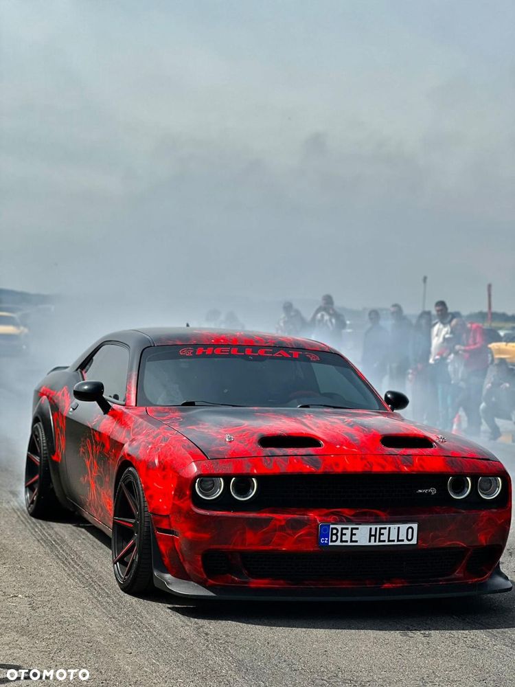 Dodge Challenger - 5