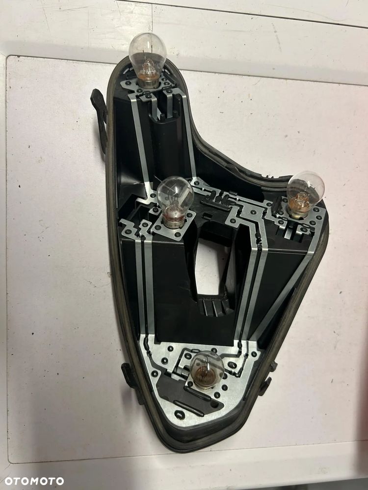 Wkład lampy listwa żarówkowa peugeot 308 prawy tył - 1