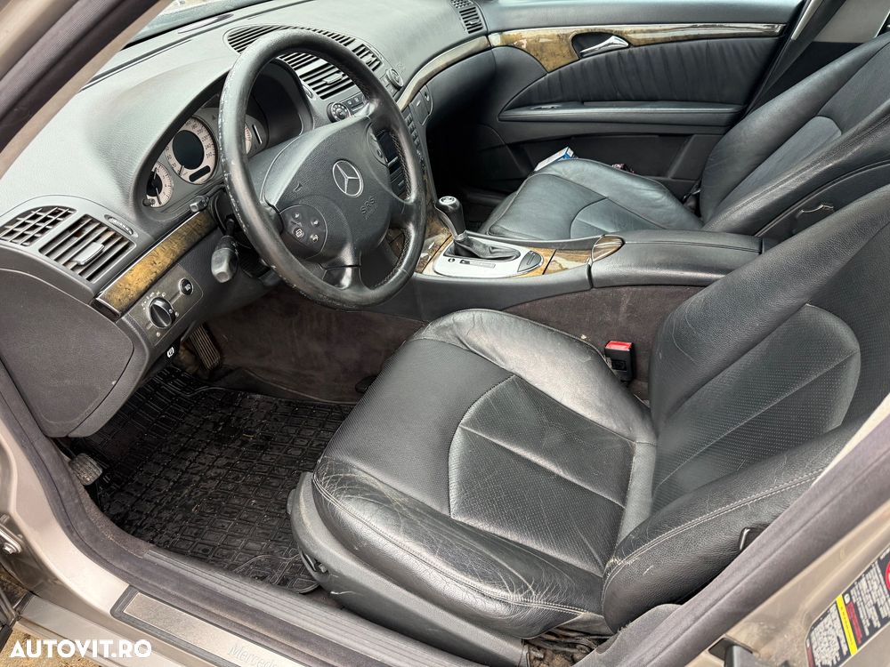 Mercedes-Benz E 200 T Kompressor Automatik Avantgarde - 10