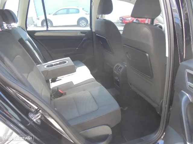 VW Golf Sportsvan 1.6 TDI Confortline - 9