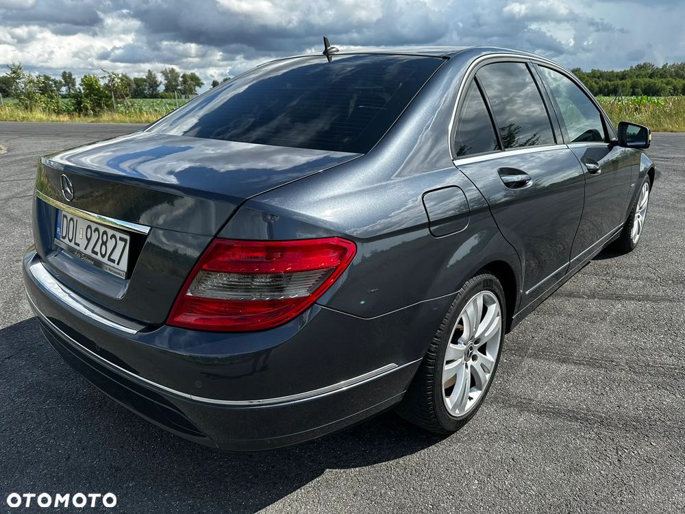 Mercedes-Benz Klasa C 200 CDI DPF Automatik BlueEFFICIENCY Avantgarde - 12