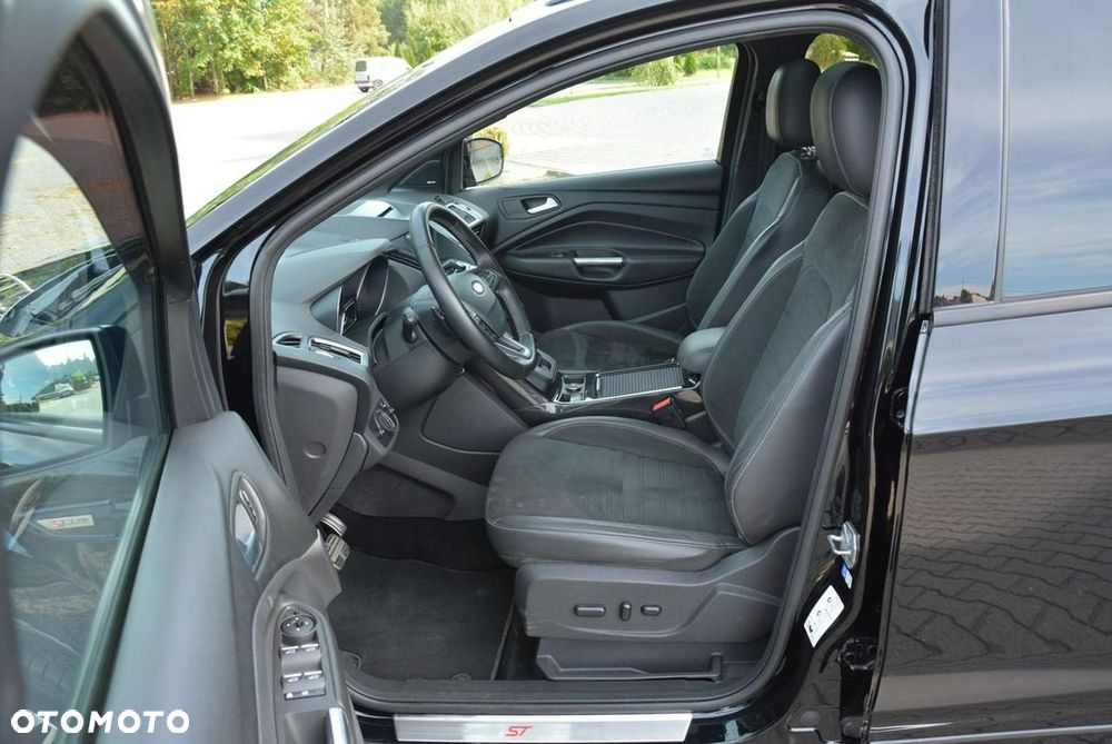 Ford Kuga 2.0 TDCi 4x4 ST-Line - 19