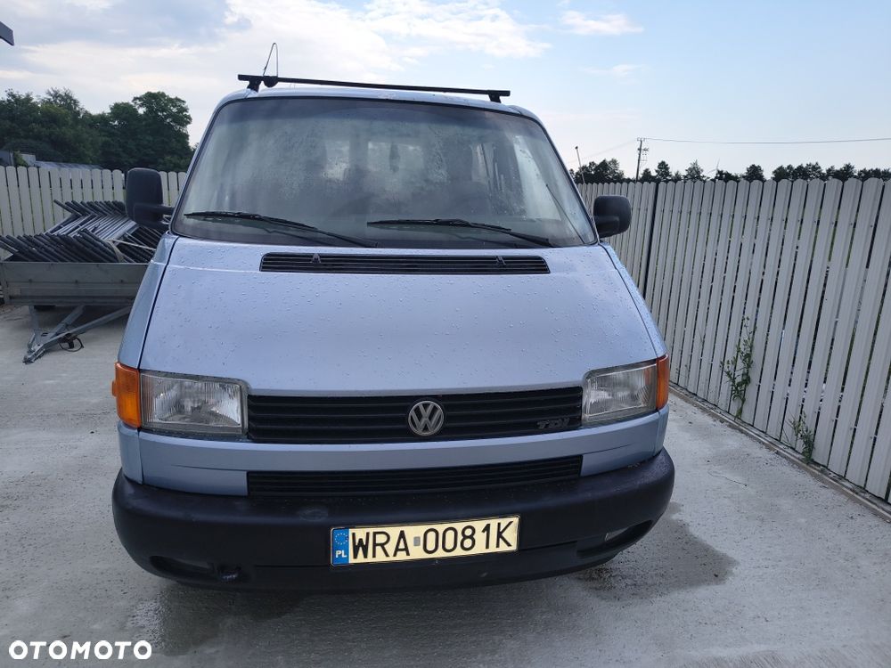 Volkswagen Caravelle - 2
