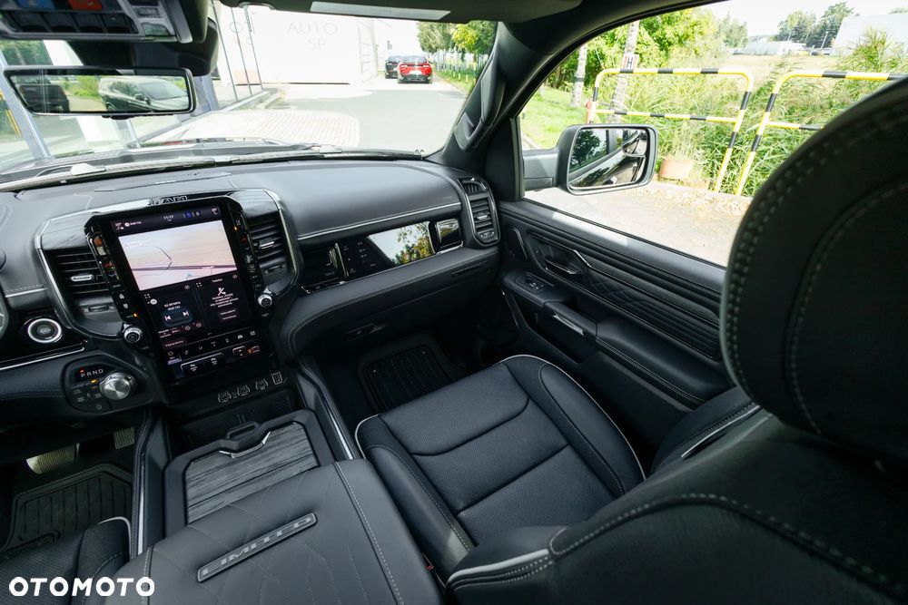 RAM 1500 5.7 Crew Cab Limited - 26
