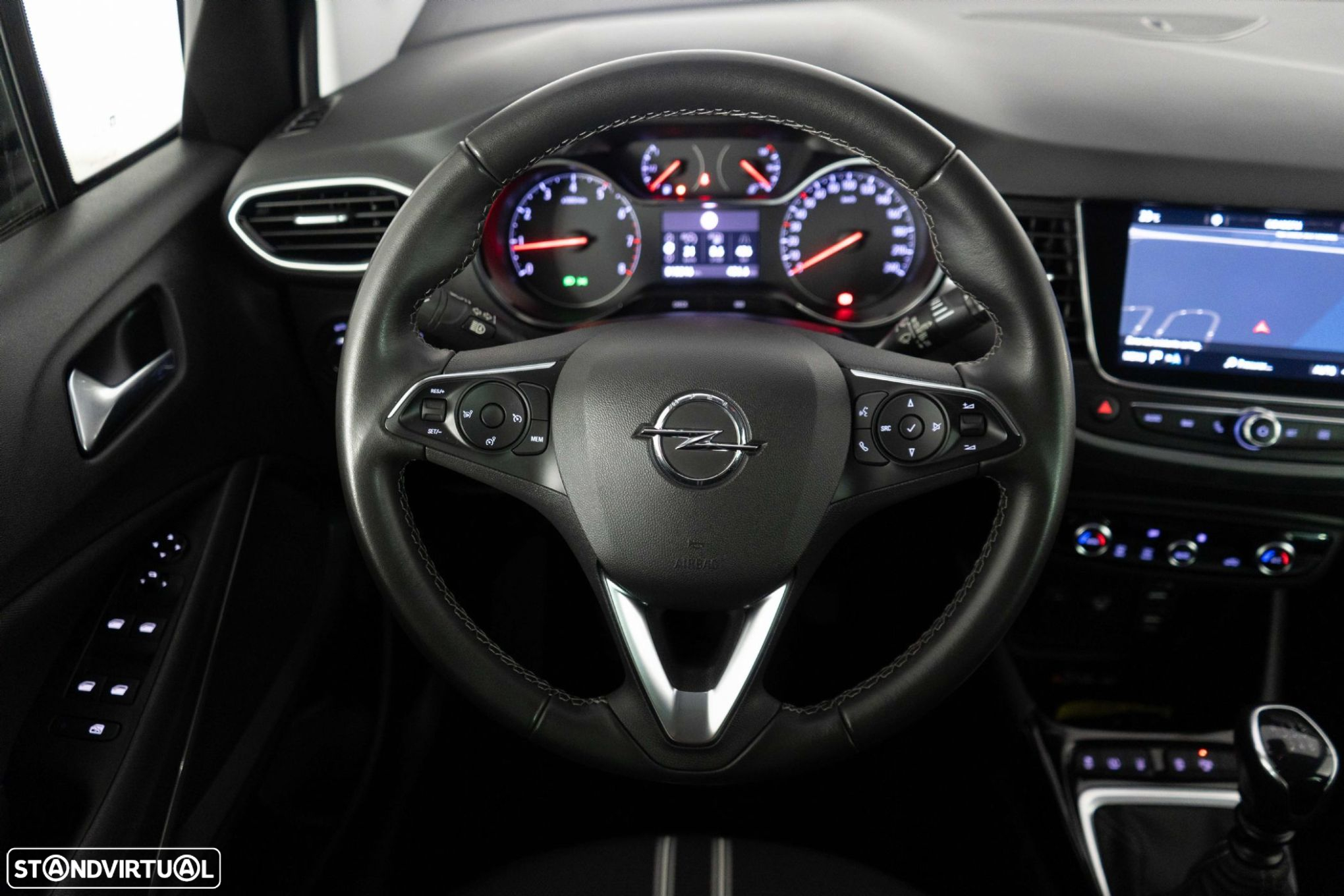 Opel Crossland 1.2 T Design & Tech - 27