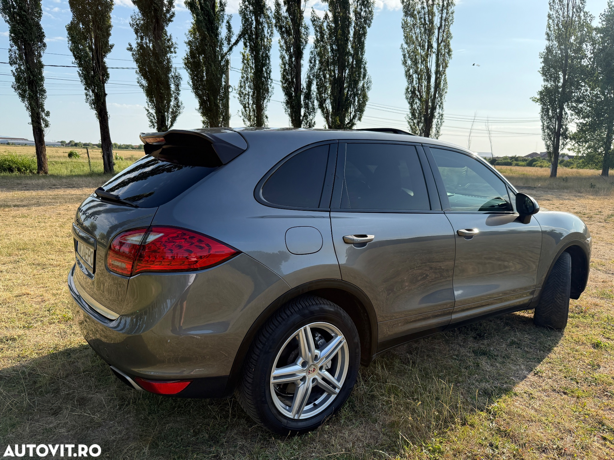 Porsche Cayenne 3.0 L V6 - 5