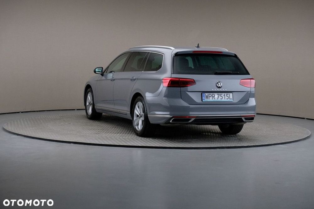 Volkswagen Passat Variant 2.0 TSI Elegance DSG - 2