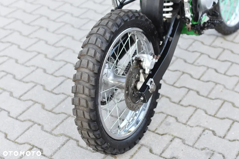 Yamaha WR - 16