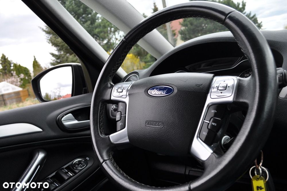 Ford S-Max - 10
