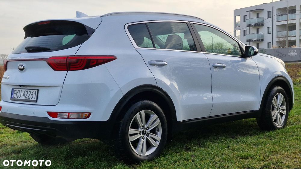 Kia Sportage 1.6 GDI 2WD Dream-Team Edition - 3