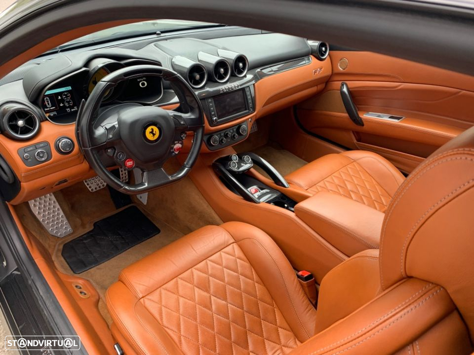 Ferrari FF - 2