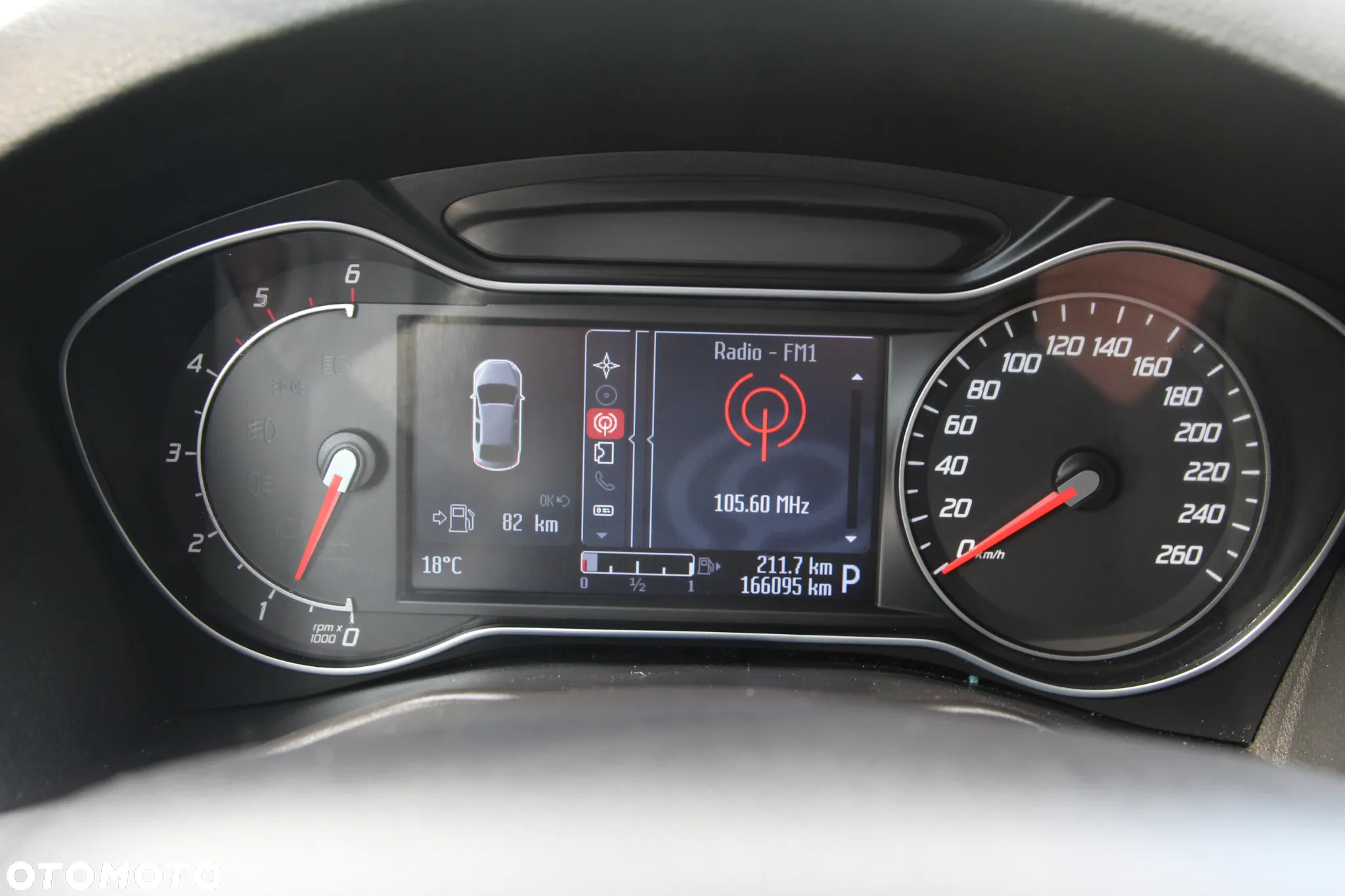 Ford Mondeo - 34