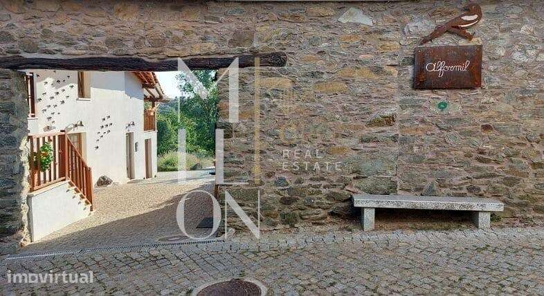 Moradia de Charme com Recuperação Luxuosa em Formil – Bragança - Grande imagem: 2/33