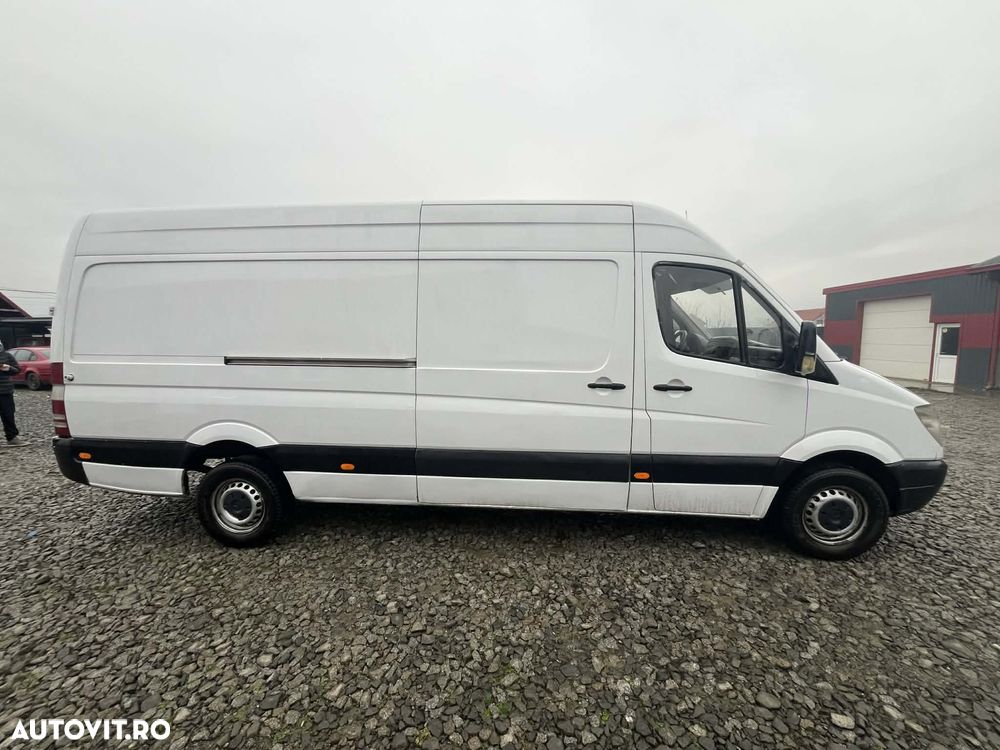 Mercedes-Benz Sprinter - 3