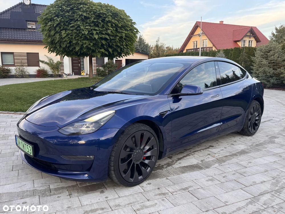 Tesla Model 3 2021 photo 2