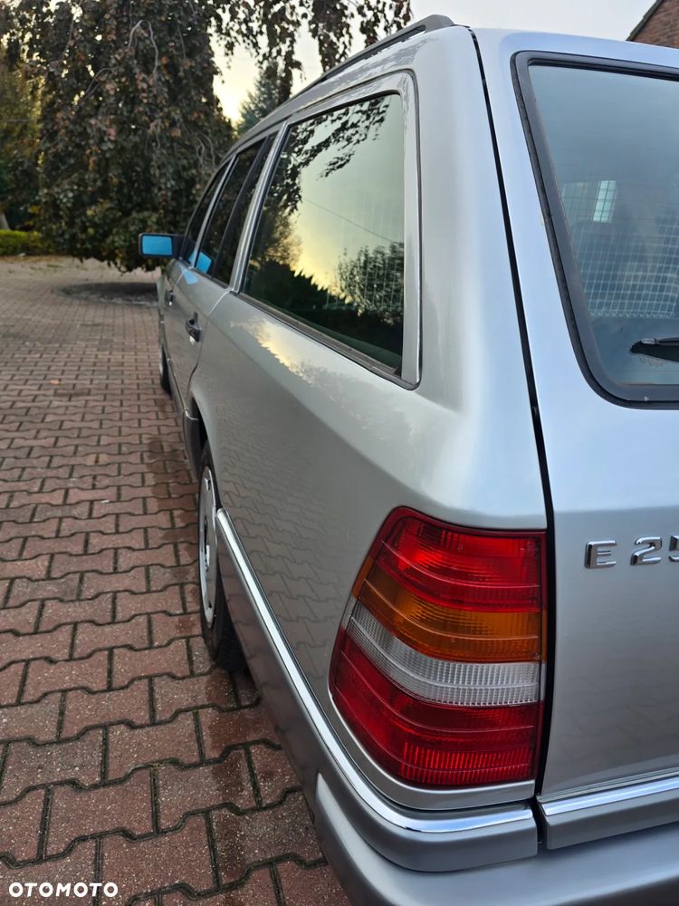 Mercedes-Benz W124 (1984-1993) - 8