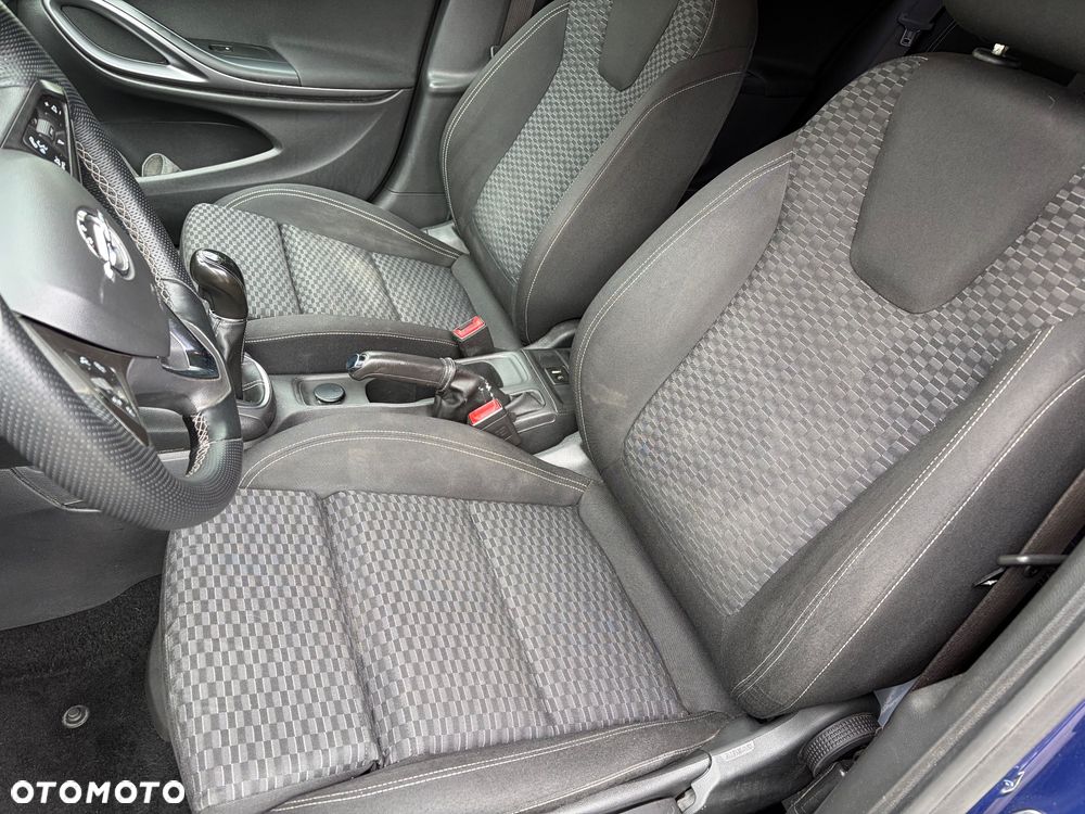Opel Astra 1.6 CDTI Active - 12
