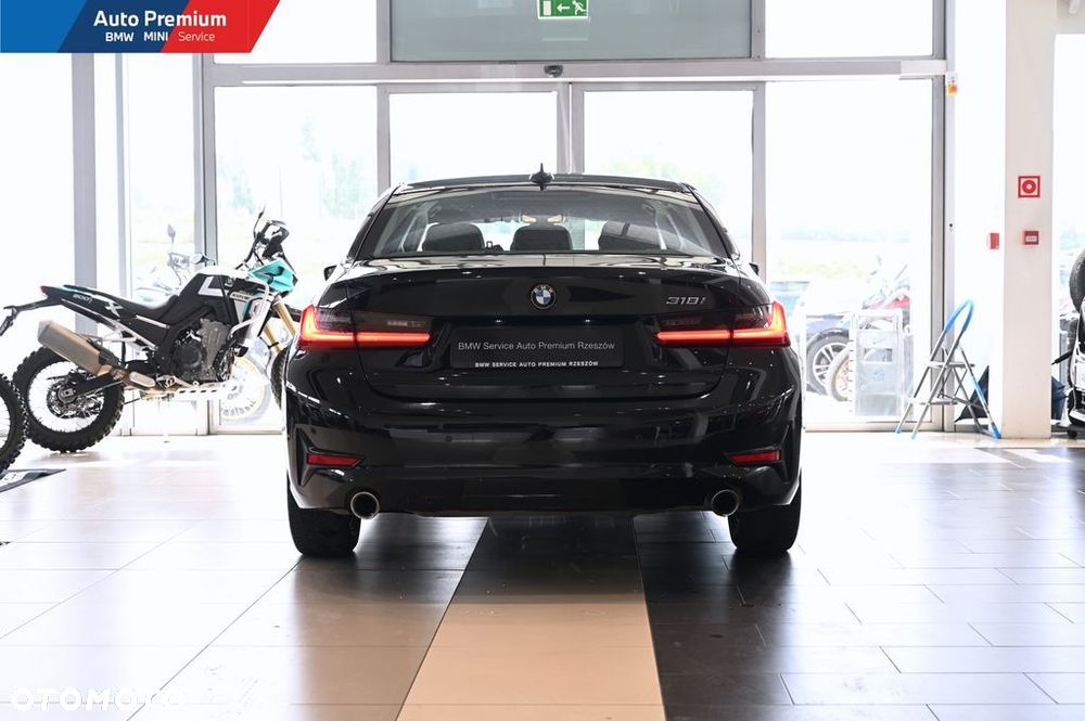 BMW Seria 3 318i Advantage - 20