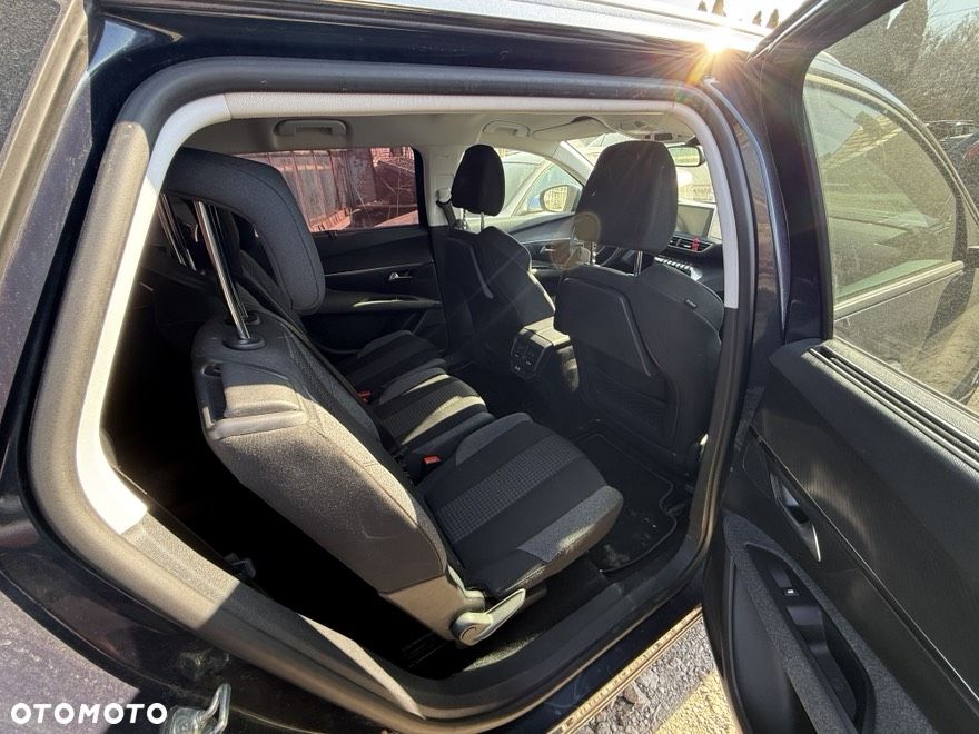 Peugeot 5008 1.6 THP Active S&S EAT6 - 5