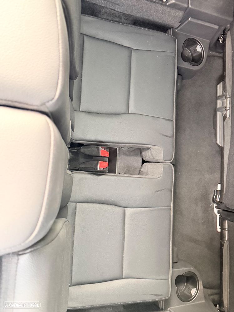 Land Rover Discovery Sport 2.0 TD4 HSE Luxury 7L Auto - 10