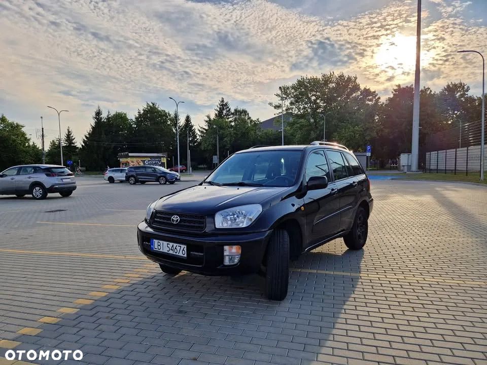 Toyota RAV4 - 2