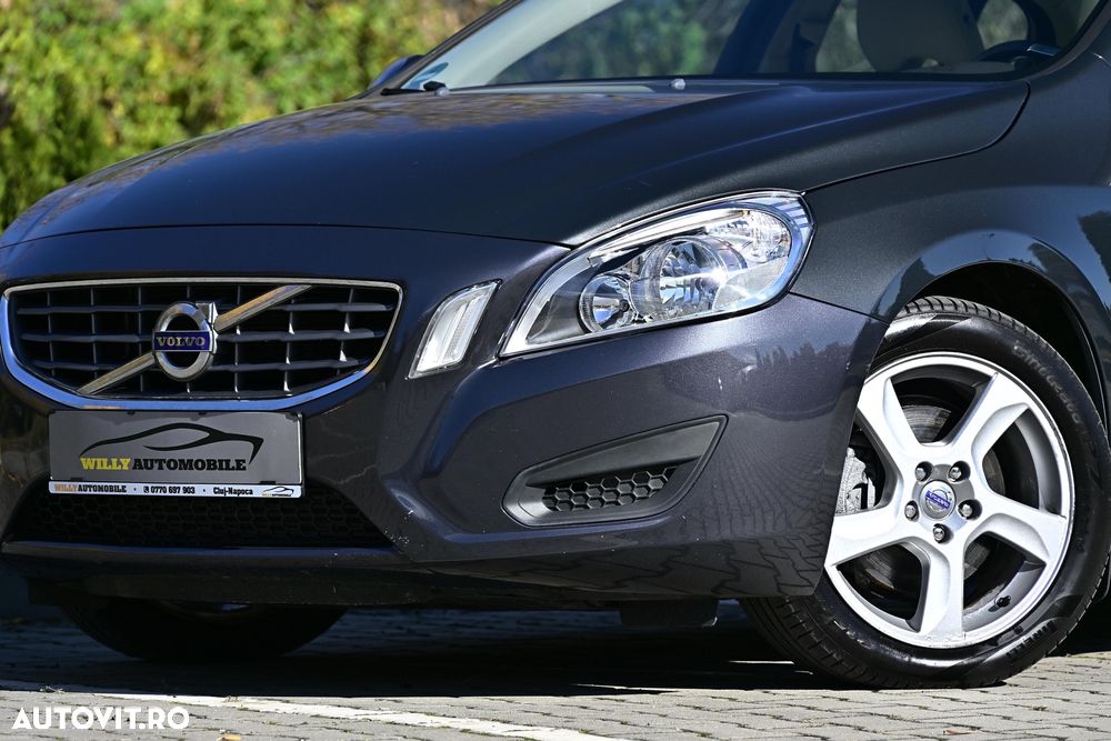 Volvo S60 D3 Geartronic - 30