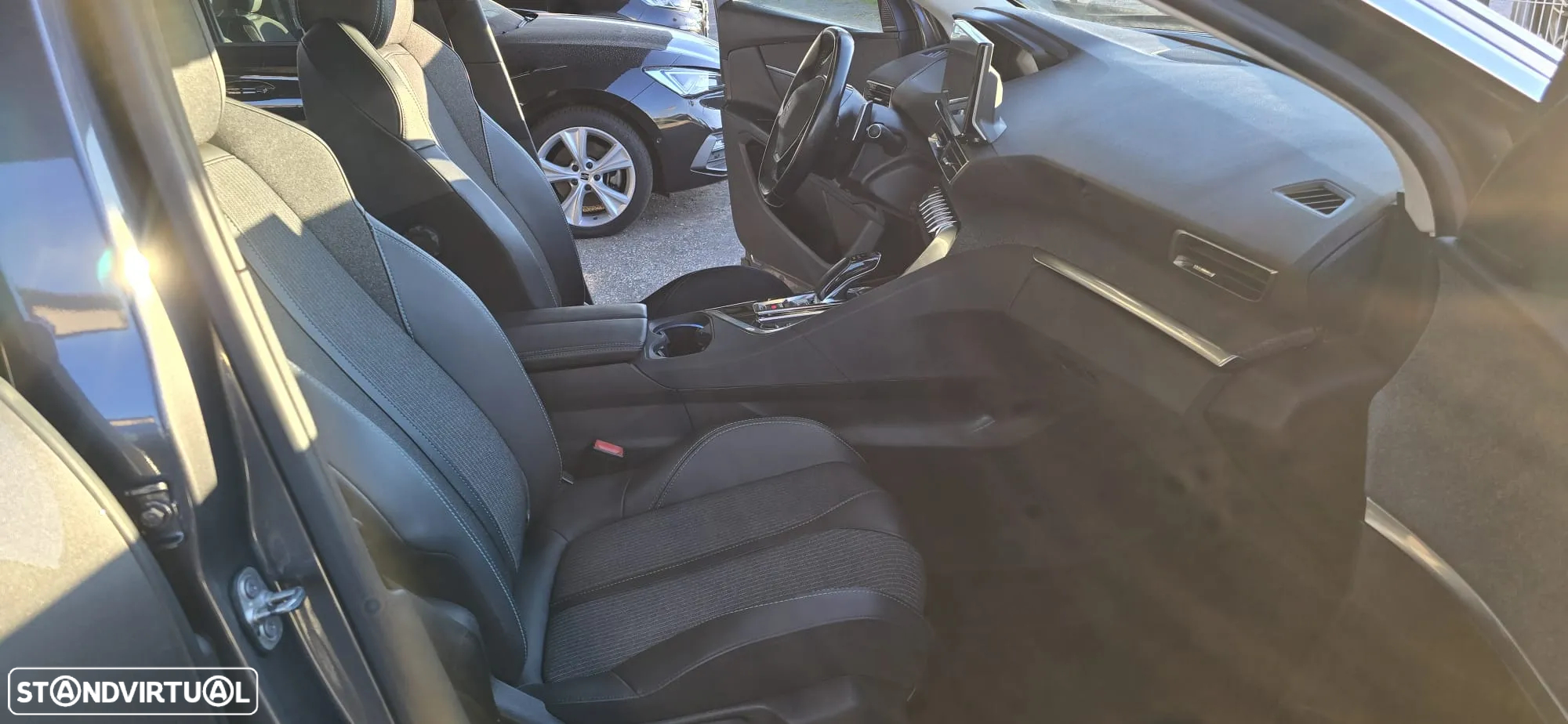 Peugeot 3008 1.6 Hybrid Allure Pack e-EAT8 - 46