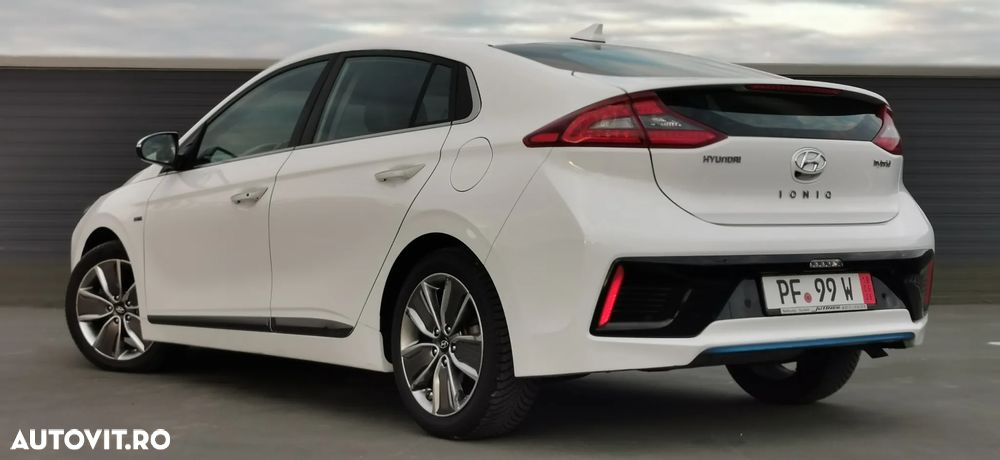 Hyundai IONIQ 1.6 GDI Premium - 6