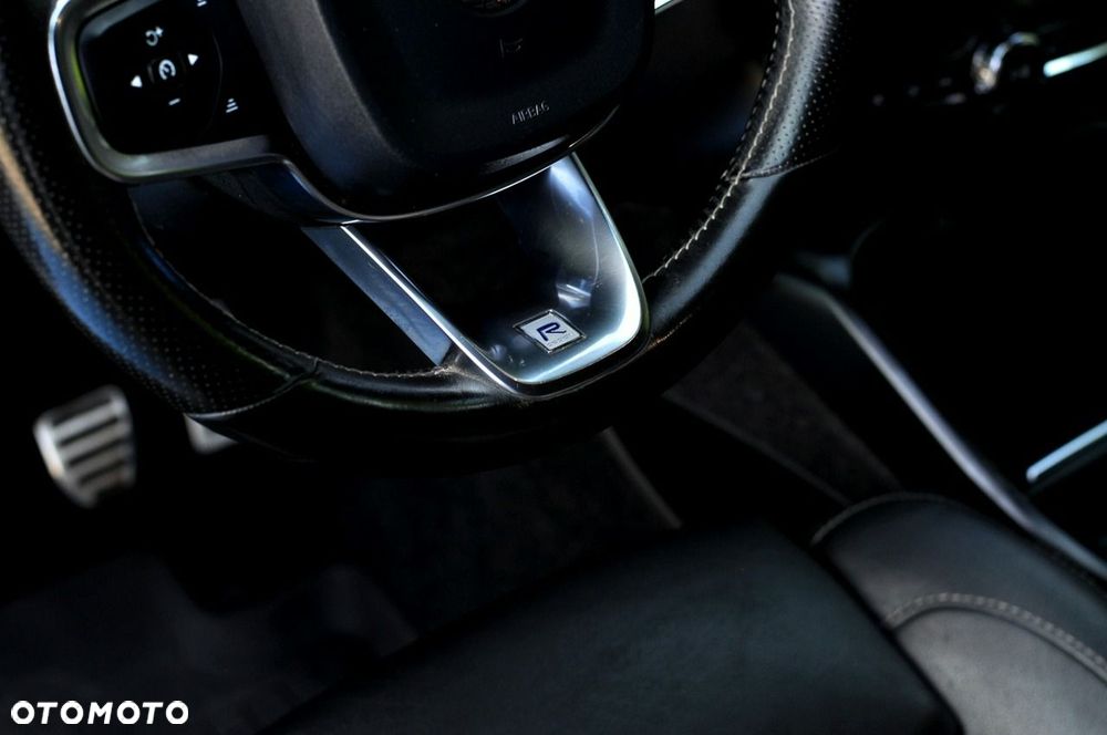 Volvo XC 40 D3 SCR R-Design - 24