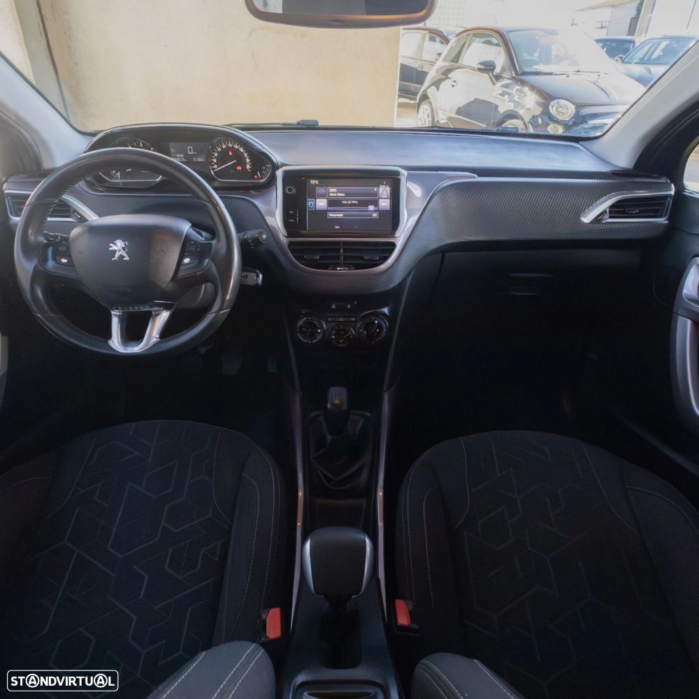 Peugeot 2008 1.4 HDi Active - 11
