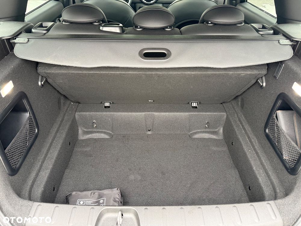 MINI John Cooper Works ALL4 sport - 31