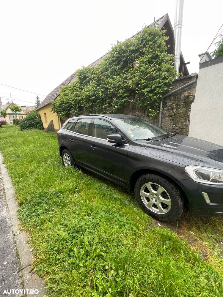 Volvo XC 60 D4 Geartronic Momentum - 11